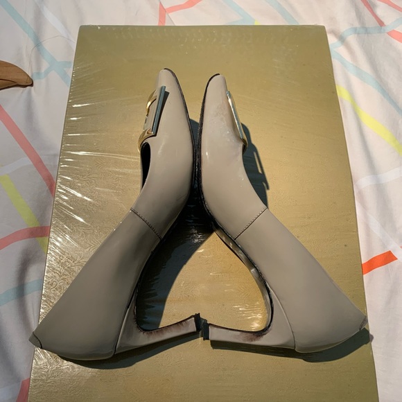 Roger vivier patent leather buckle pumps - Picture 5 of 6